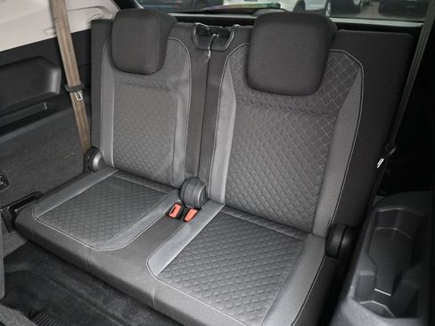 Used 2021 Volkswagen Tiguan S FWD image 15