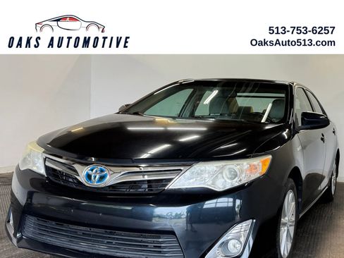 Used 2013 Toyota Camry XLE w/ Leather Pkg FWD image 1