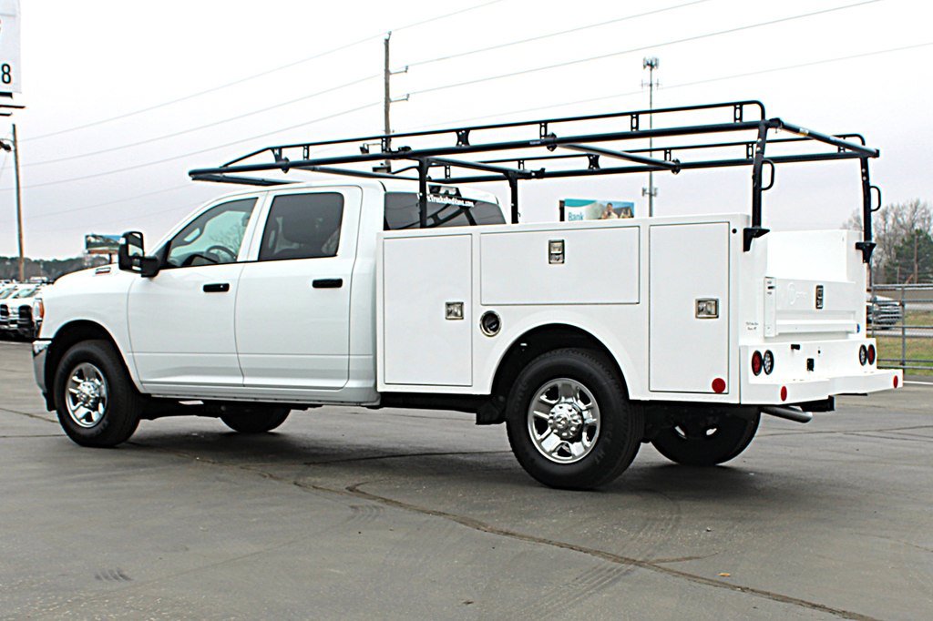 Used 2024 RAM 2500 Tradesman w/ Chrome Appearance Group RWD image 5
