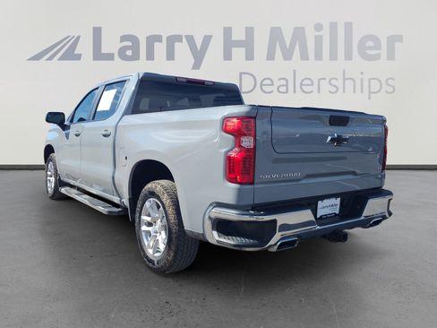 Used 2024 Chevrolet Silverado 1500 LT w/ Z71 Off-Road Package image 3