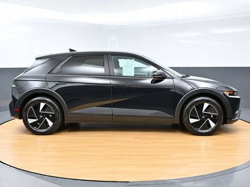 Used 2025 Hyundai Ioniq 5 SE RWD image 6