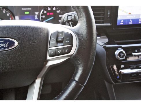 Used 2021 Ford Explorer Limited w/ Hybrid Equipment Group 310A RWD image 17
