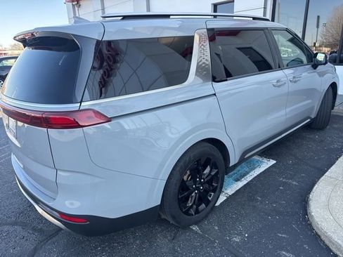 Used 2024 Kia Carnival SX Prestige FWD image 7