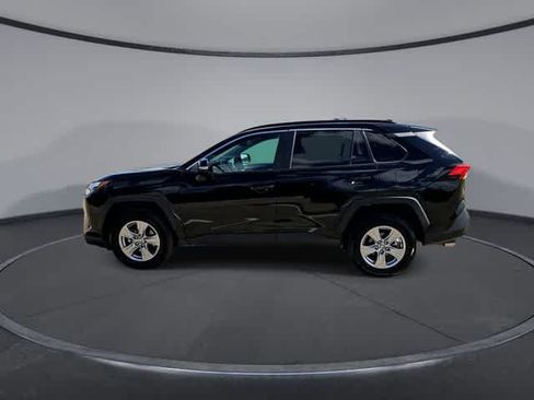 Used 2024 Toyota RAV4 XLE FWD image 5