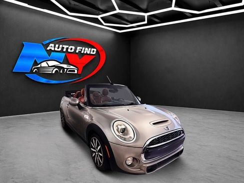 Used 2016 MINI Cooper S FWD image 2
