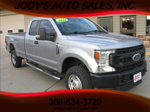 Used 2022 Ford F250 XL w/ Power Equipment Group image 1