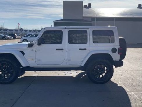 Used 2023 Jeep Wrangler Unlimited Sahara w/ Cold Weather Group AWD/4WD image 5