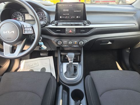 Used 2023 Kia Forte LXS FWD image 19