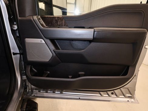 Used 2024 Ford F350 Lariat w/ Lariat Ultimate Package image 17