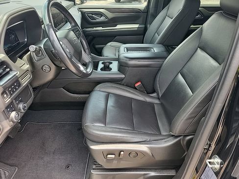 Used 2023 Chevrolet Tahoe Z71 w/ Luxury Package AWD/4WD image 11