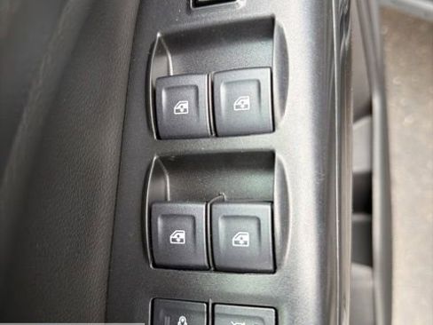 Used 2022 GMC Canyon AT4 image 37