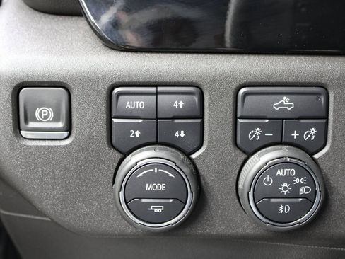 Used 2024 Chevrolet Silverado 1500 LT Trail Boss image 48