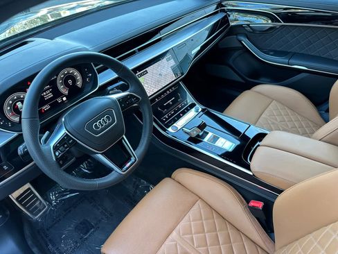 Used 2024 Audi S8 image 11