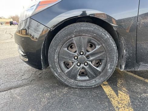 Used 2016 Kia Forte LX image 13