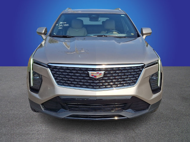 Certified 2025 Cadillac XT4 Premium Luxury FWD image 2