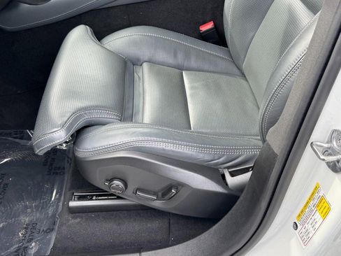 Certified 2024 Volvo XC90 T8 Ultimate w/ Protection Package Premier AWD/4WD image 25