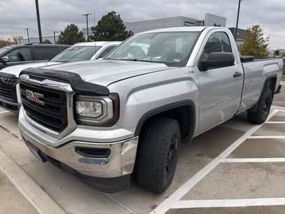Used 2018 GMC Sierra 1500 4x4 Regular Cab w/ Sierra Convenience Package
