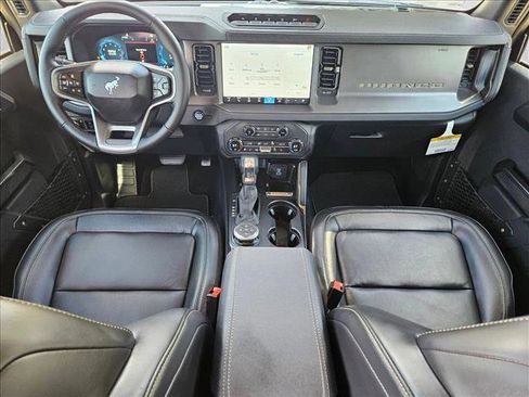 New 2025 Ford Bronco Badlands image 15