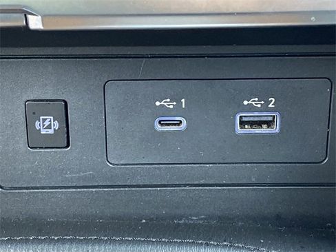 Used 2023 Nissan Armada SL w/ Captain's Chairs Package image 20