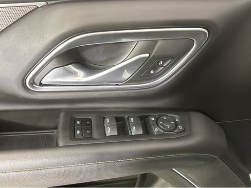 Used 2024 GMC Yukon AT4 image 34