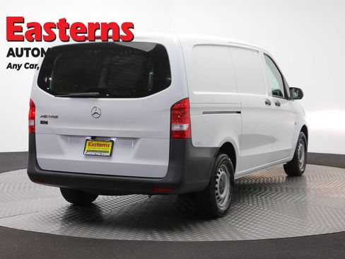 Used 2022 Mercedes-Benz Metris image 5