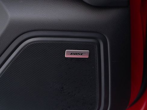 Certified 2025 Porsche Macan image 22