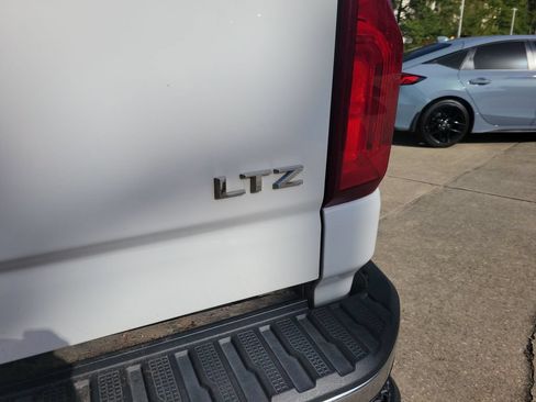 Used 2021 Chevrolet Silverado 2500 LTZ AWD/4WD image 5