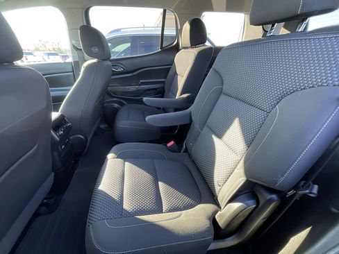 Used 2020 GMC Acadia SLE w/ Driver Convenience Package FWD image 23