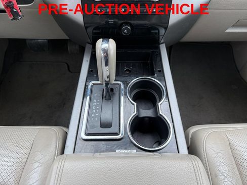 Used 2012 Ford Expedition Limited RWD image 15