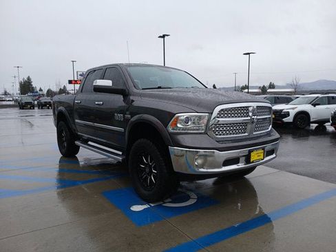 Used 2017 RAM 1500 Laramie image 2