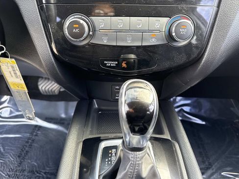 Certified 2018 Nissan Rogue Sport S w/ S Appearance Package image 25