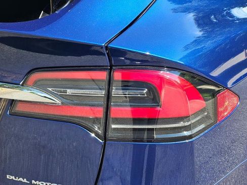 Used 2021 Tesla Model X Long Range AWD/4WD image 29
