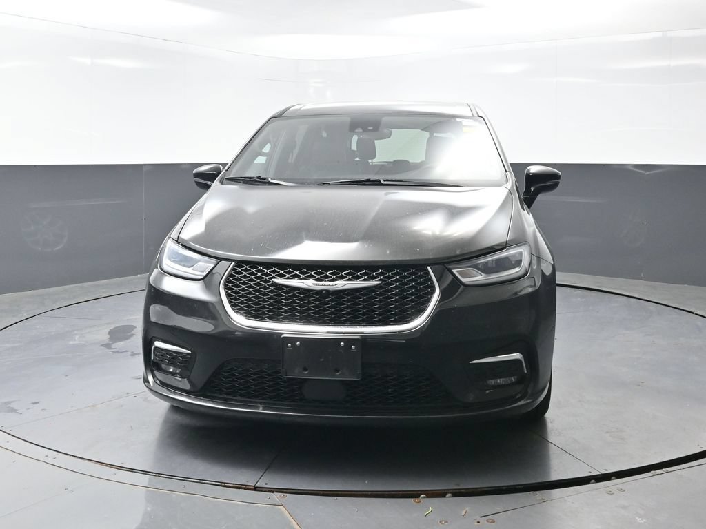 Used 2025 Chrysler Pacifica Select FWD image 4