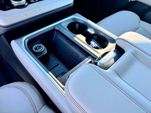 New 2025 Ford Expedition Max Active image 35