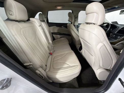 Used 2016 Lincoln MKX Reserve FWD image 27