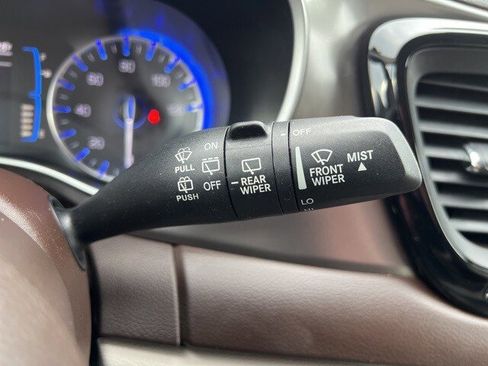 Certified 2017 Chrysler Pacifica Touring-L image 24