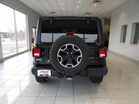 Used 2018 Jeep Wrangler Unlimited Sport S image 5