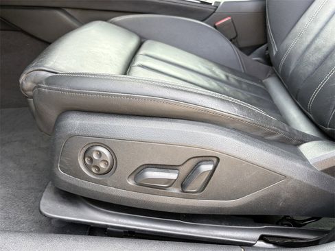 Used 2023 Audi A4 2.0T Premium Plus image 13