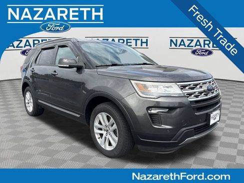 Used 2018 Ford Explorer XLT w/ Equipment Group 202A AWD/4WD image 1