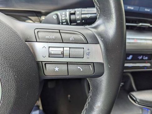 Used 2024 Hyundai Kona SEL FWD image 25