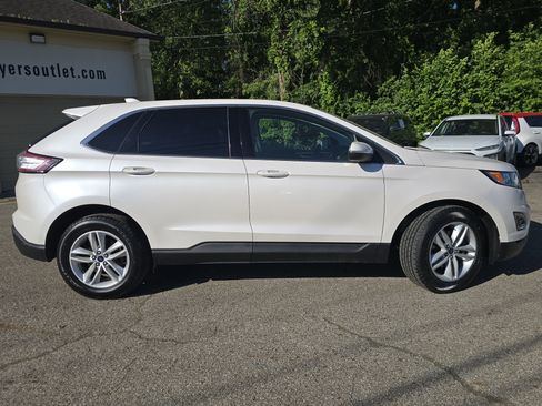 Used 2018 Ford Edge SEL w/ Equipment Group 201A FWD image 8