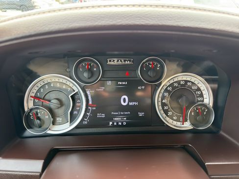 Used 2016 RAM 1500 Laramie w/ Convenience Group image 26