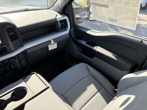 New 2026 Ford F350 XL w/ XL Chrome Package image 17