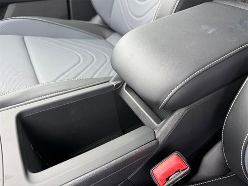 New 2026 Volkswagen Tiguan SE R-Line image 22