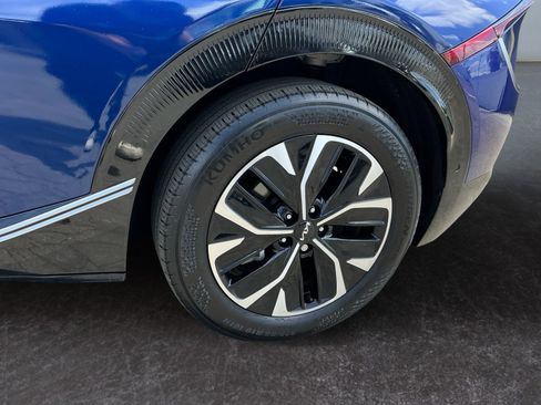 Used 2023 Kia EV6 Wind w/ Wind Technology Package RWD image 9