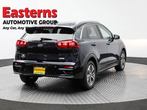Used 2021 Kia Niro EX w/ Cold Weather Package image 5