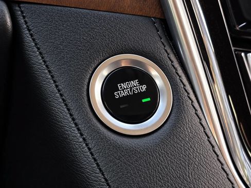 Used 2019 Cadillac Escalade Luxury AWD/4WD image 56