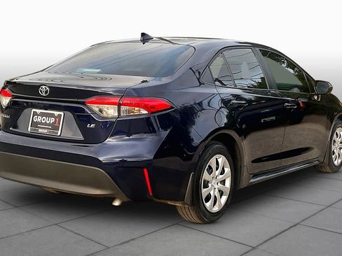 Used 2025 Toyota Corolla LE FWD image 13