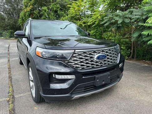 Used 2021 Ford Explorer Platinum w/ Premium Technology Package RWD image 1