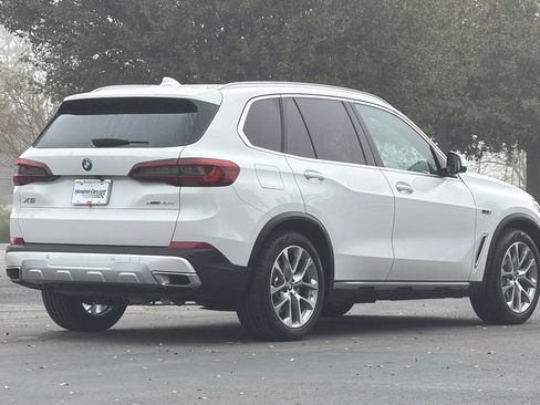 Used 2023 BMW X5 xDrive45e w/ Climate Comfort Package image 5